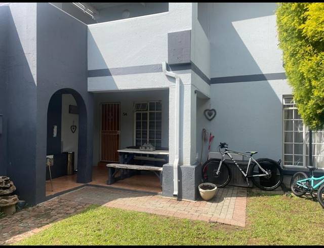 2 BEDROOM APARTMENT FOR SALE IN EDEN GLEN